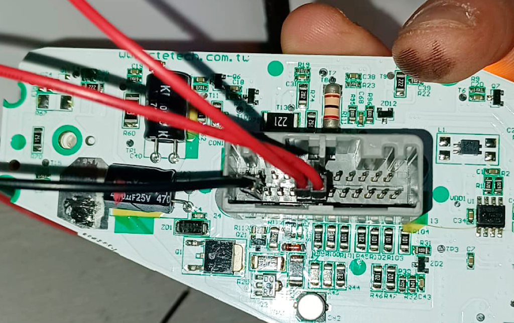 Reparación electrónica de coches y motos | ReprOBD2